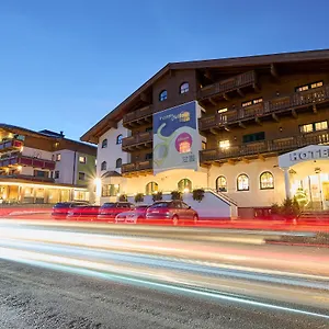 Bed & Breakfast Boutique House Happyellow Saalbach-Hinterglemm